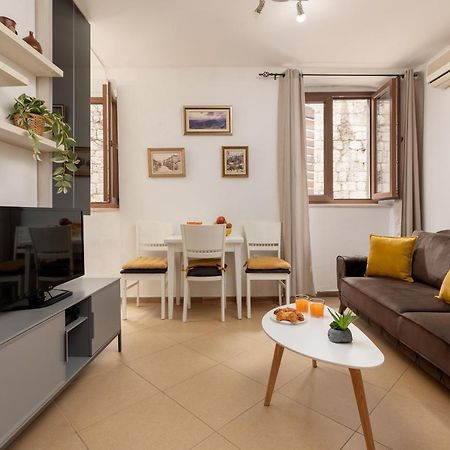 Apartment Amigo 2 Old Town Kotor Buitenkant foto