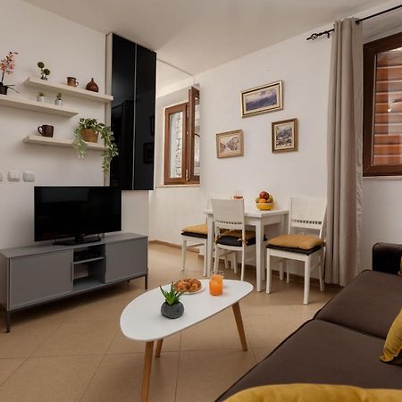 Apartment Amigo 2 Old Town Kotor Buitenkant foto