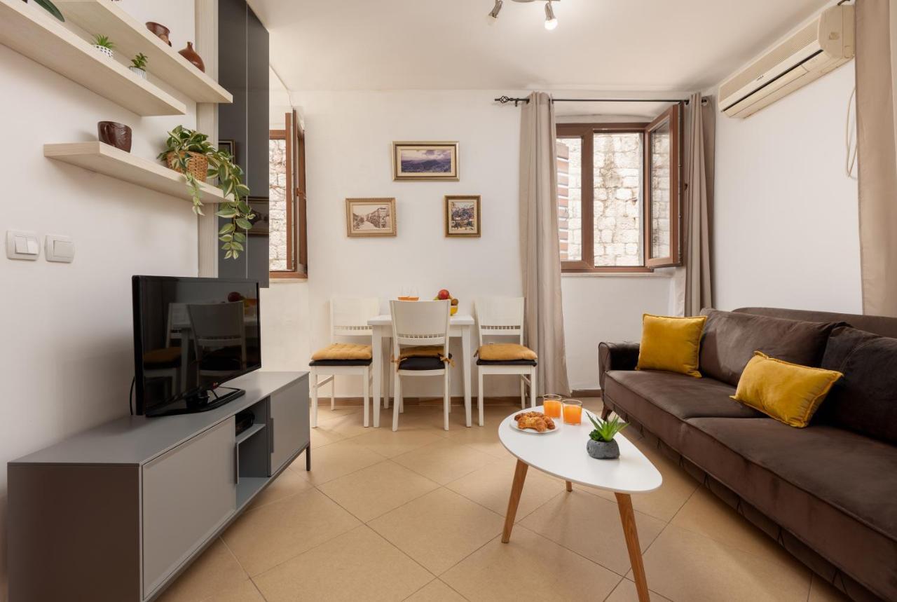 Apartment Amigo 2 Old Town Kotor Buitenkant foto